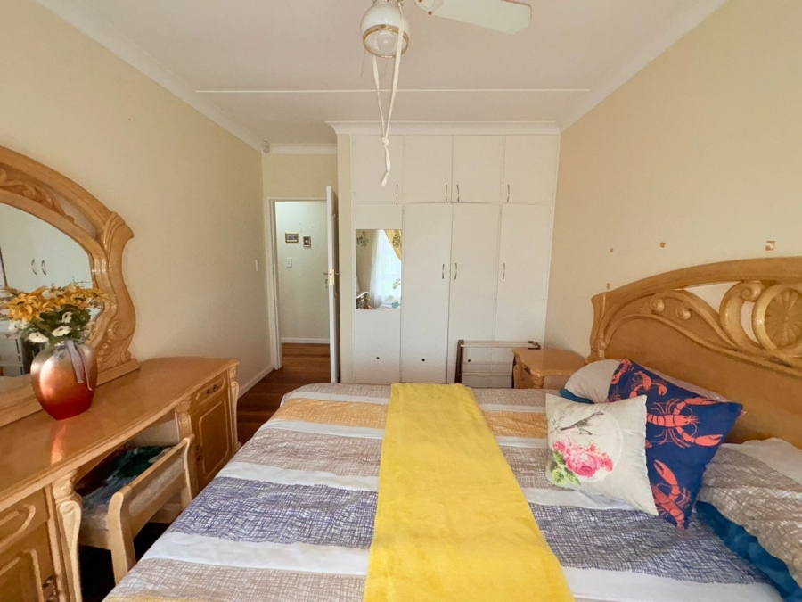 7 Bedroom Property for Sale in Sunnyridge Eastern Cape